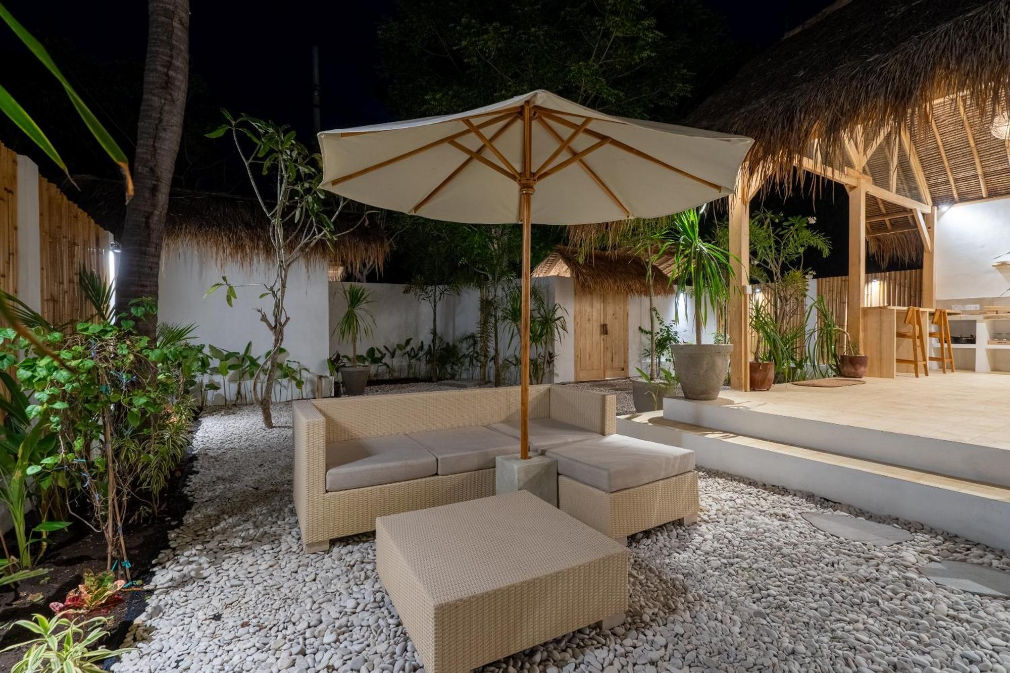 Villa Kelapa Kucing Gili Air Zewnętrze zdjęcie